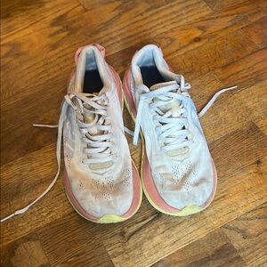 HOKA One One PROFLYX Women's white  and orange yellow running shoes size 6.5